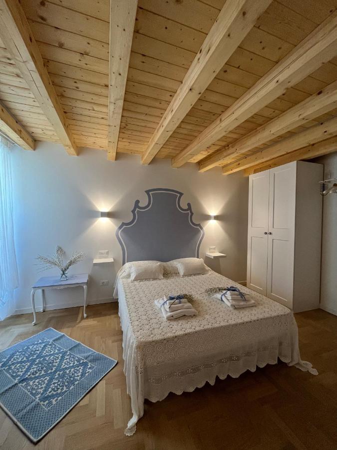 La Piccola Casa Al Lago - Intera Casa Con 3 Camere E 2 Box Salò Esterno foto