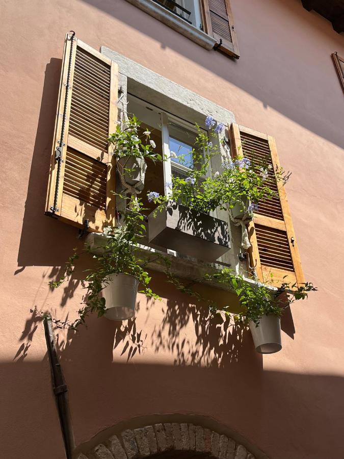 La Piccola Casa Al Lago - Intera Casa Con 3 Camere E 2 Box Salò Esterno foto