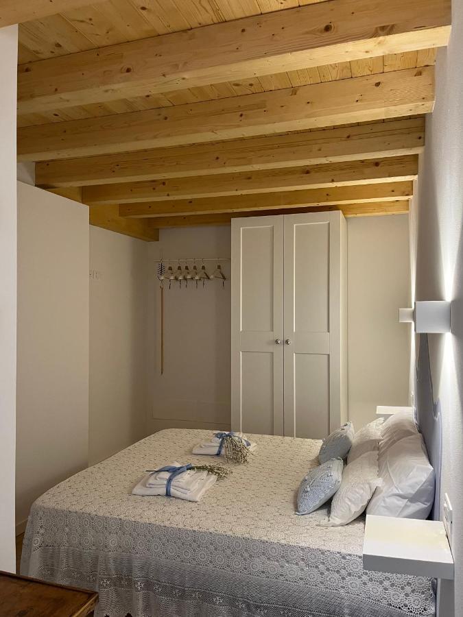 La Piccola Casa Al Lago - Intera Casa Con 3 Camere E 2 Box Salò Esterno foto